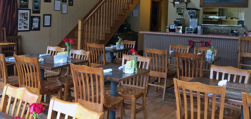 Otto's Place Café & Lounge