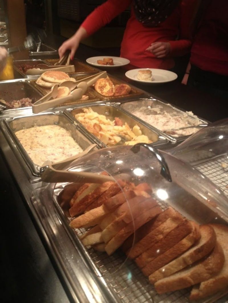 Family Cupboard Restaurant & Buffet