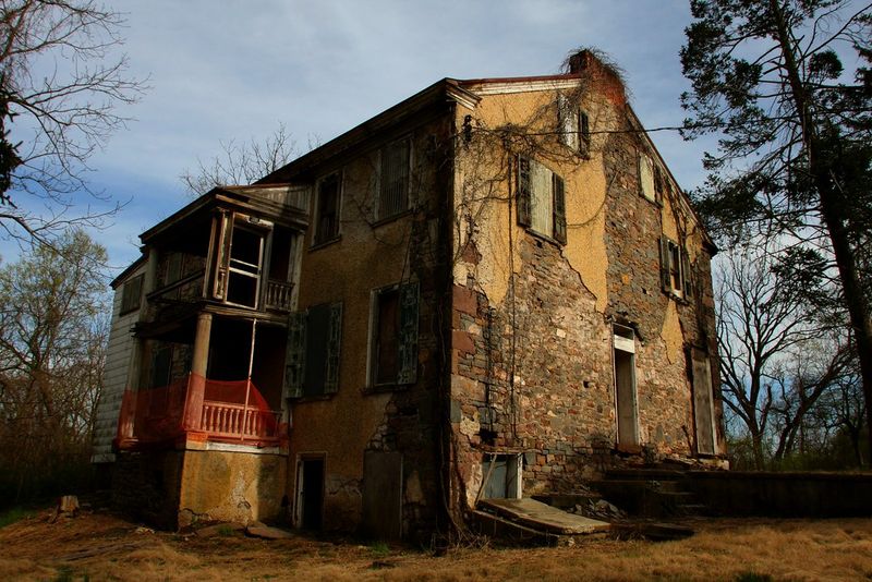 15 Forgotten Pennsylvania Towns That Tell Haunting Stories Of The Past - Decor Hint Fricks Locks: Colonial Ghosts by the Canal