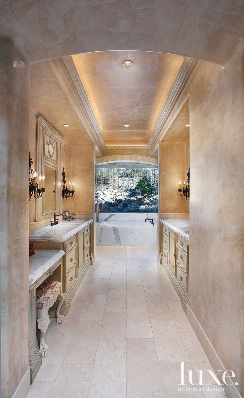 Georgia Bathroom Trends That Cost A Fortune But Add Little Value - Decor Hint Venetian Plaster Wall Treatments
