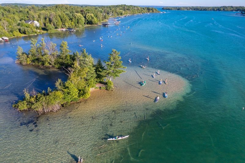 Secret Michigan Lakes That Locals Hope Stay Under The Radar - Decor Hint Elk Lake