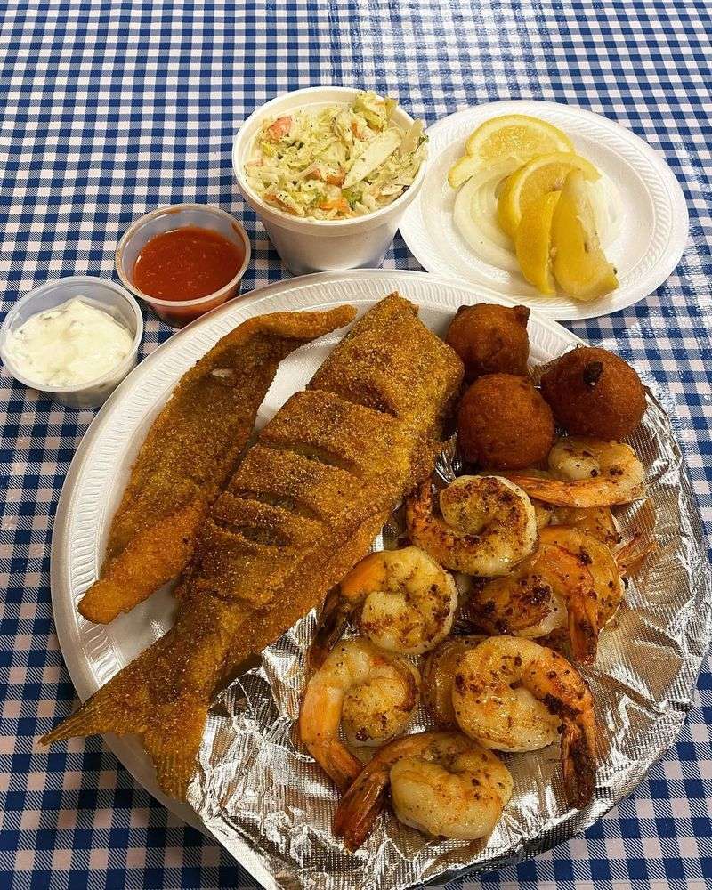 22 Mississippi Spots Serving The Friday Fish Fry Locals Crave Most - Decor Hint Taylor Grocery