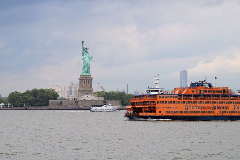 22 New York Tourist Traps Every Local Knows To Avoid (Here's What To Do Instead) - Decor Hint Overpriced Statue of Liberty Tours