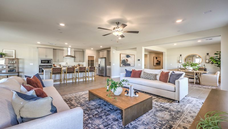 6 Henderson, Nevada Home Types Losing Value And 5 Gaining Fast - Decor Hint Modern New Constructions with Open Layouts