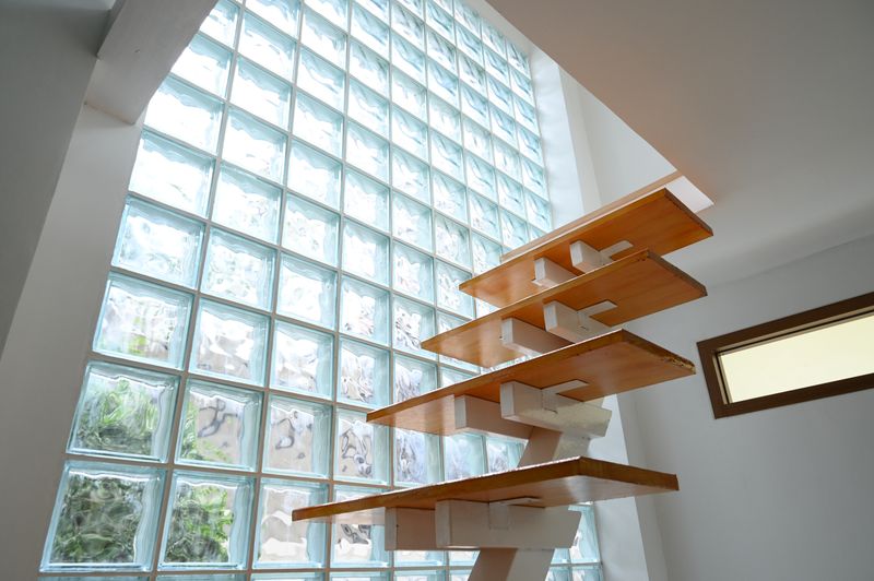 Glass Block Designs In Melbourne That Turn Ordinary Houses Into Light Filled Sanctuaries - Decor Hint Stairwell Window with Wave Pattern Glass Blocks