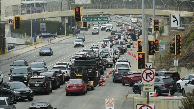 Traffic Turns Quick Trips Into marathons