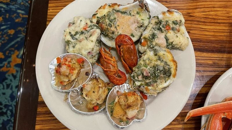 Locals Guard This North Carolina Seafood Buffet Like A Treasure - Decor Hint The Secret Recipe Oysters Rockefeller