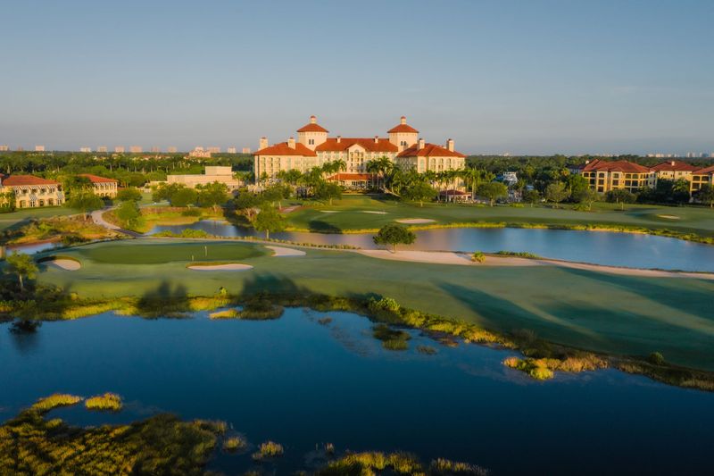 Naples Experiences That Prove It's One Of Florida's Finest Cities - Decor Hint Play Golf at World-Class Courses