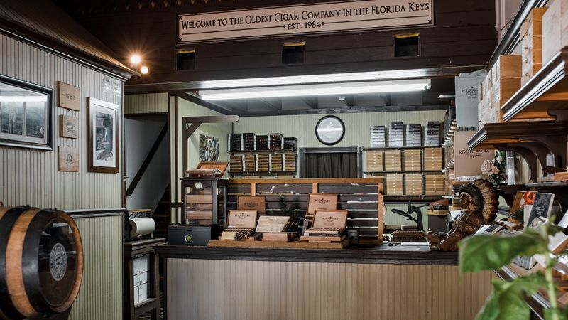 Learn the Art of Cigar Making
