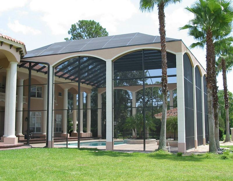 Florida Exterior Design Ideas Homeowners May Want To Rethink - Decor Hint Oversized Decorative Columns and Pillars