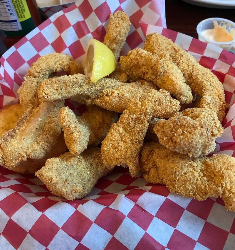 Washington Restaurants Where Fried Catfish Is The Star Of The Menu - Decor Hint Local Tide