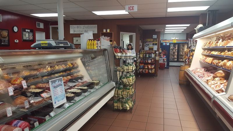 Hidden Butcher Shops In Indiana Offering Premium Fresh Cuts Daily - Decor Hint Old Fashioned Butcher Shoppe