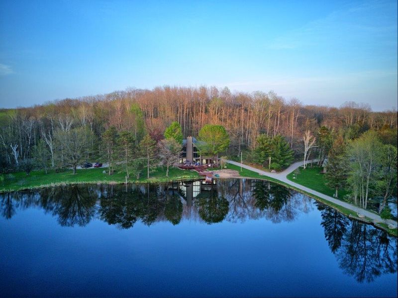 Secret Michigan Lakes That Locals Hope Stay Under The Radar - Decor Hint Rainbow Lake