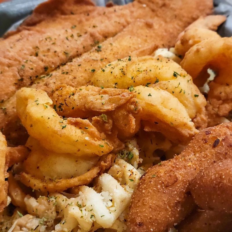 16 Iconic Fish Fries In Virginia That Prove Nobody Does Coastal Flavor Like the Locals - Decor Hint Oceans & Ale in Norfolk