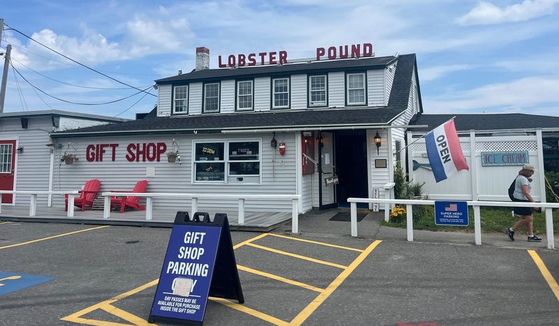 10 Maine Hidden Restaurants That Never Advertise Yet Stay Packed - Decor Hint The Lobster Pound Restaurant
