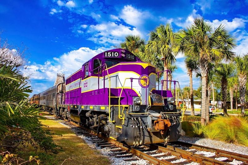 12 Florida Train Rides That Turn Day Trips Into Memories - Decor Hint Royal Palm Railway Experience