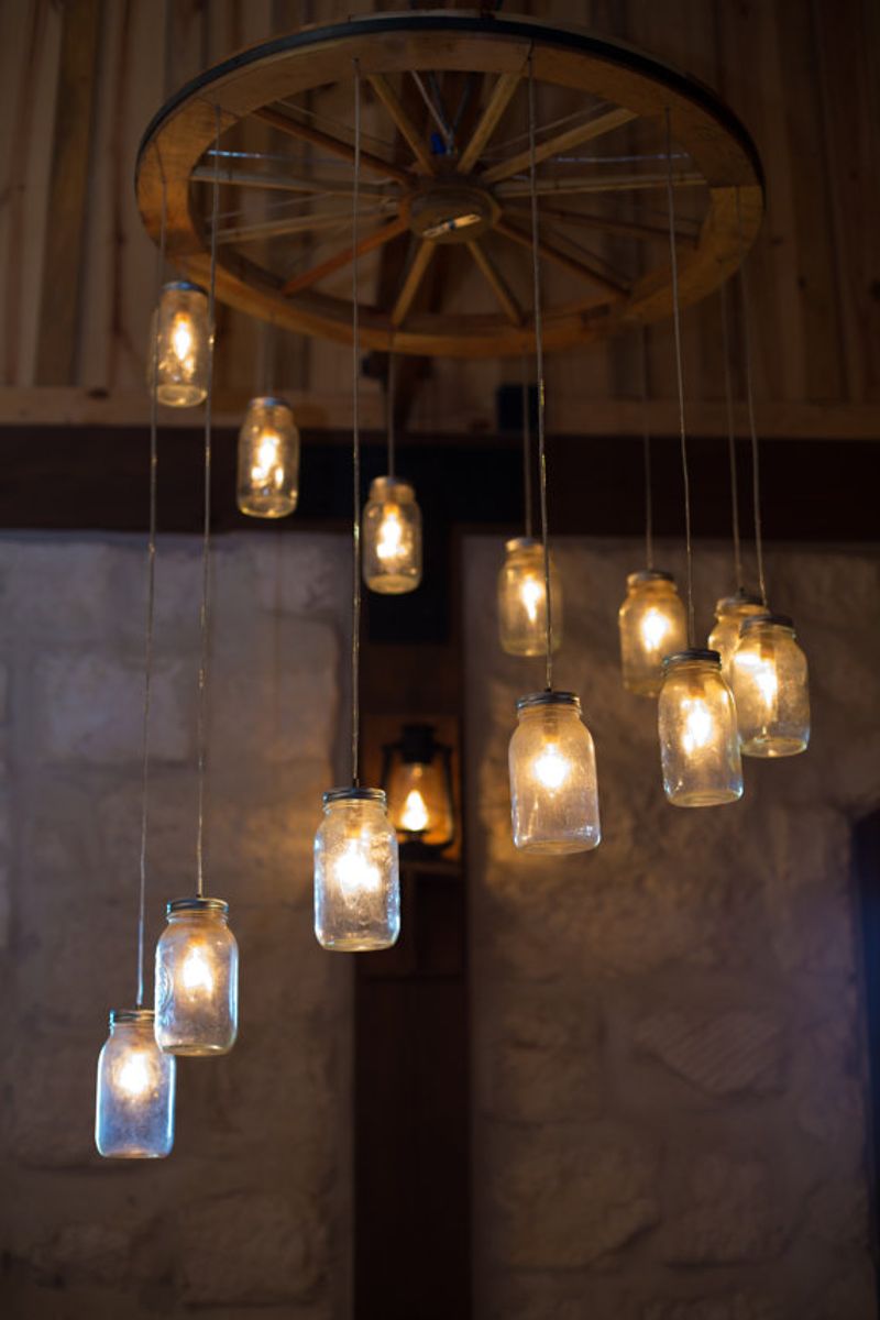 14 Lighting Trends In Florida Ready For Retirement - Decor Hint Wagon Wheel Chandeliers