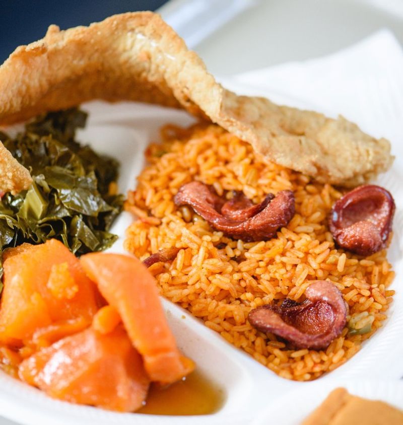 The South Carolina Soul Food Café Locals Refuse To Give Up - Decor Hint Authentic Gullah Geechee Cuisine