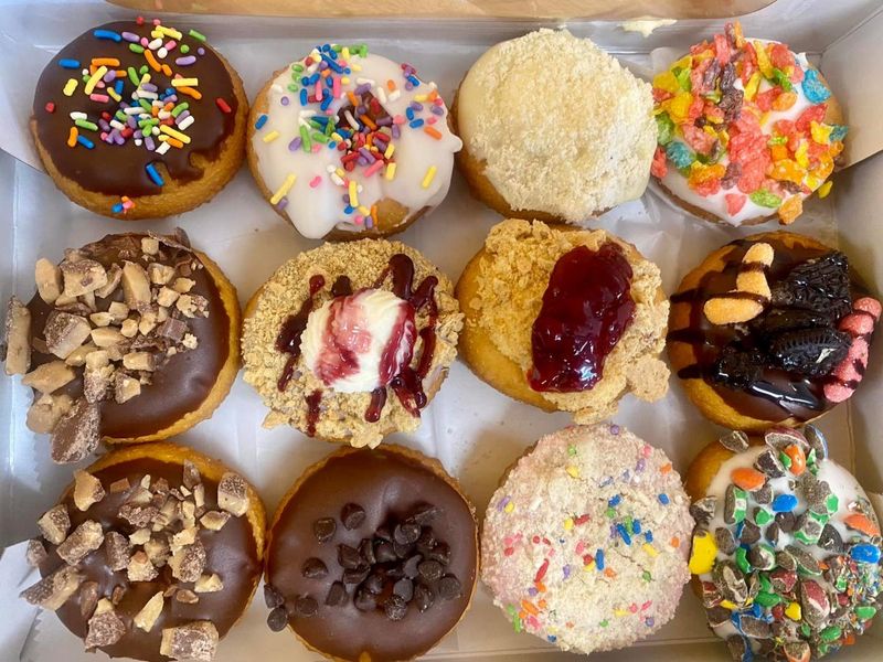 The Ultimate Pennsylvania Donut Trail: 10 Beloved Shops Worth The Drive - Decor Hint Peace, Love & Little Donuts