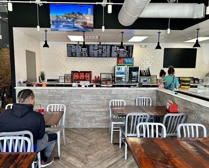 12 Traditional Georgia Hot Dog Spots Locals Rely On - Decor Hint Dawg House Diner