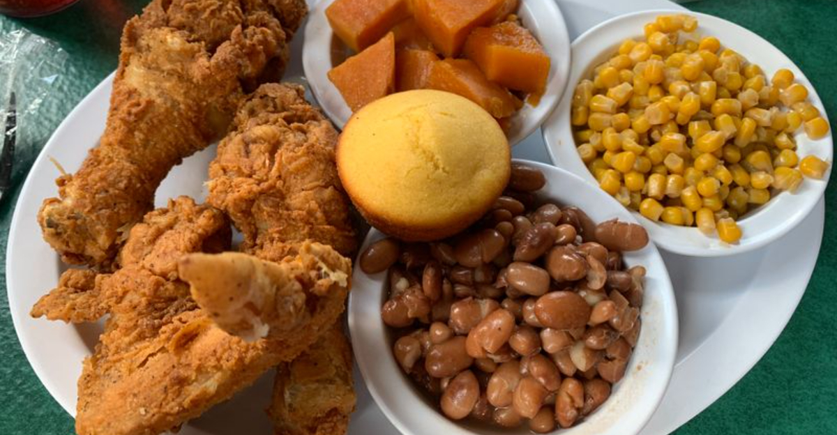 Fried Chicken Adventures In Memphis You Cant Miss - Decor Hint