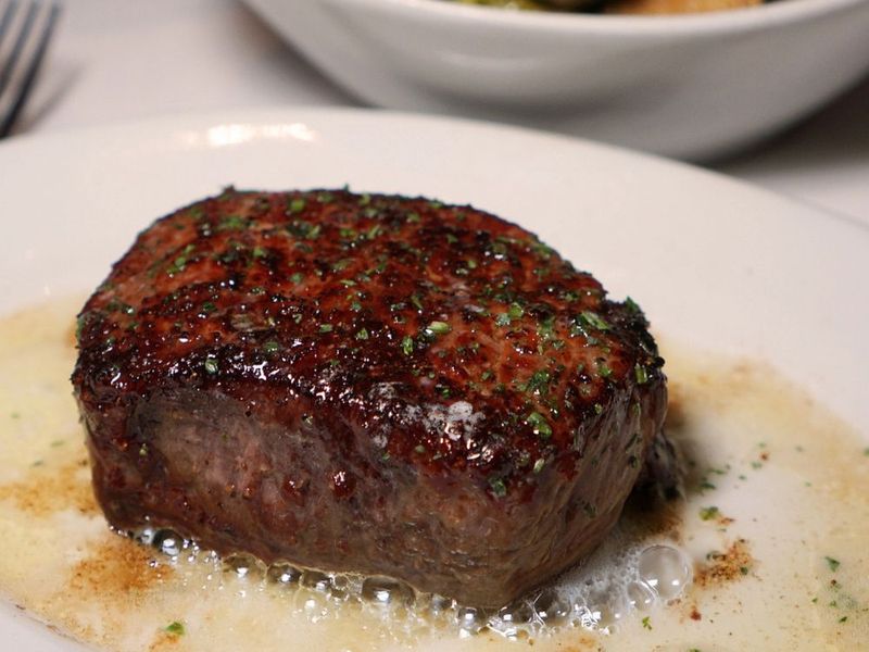 16 Must Try Louisiana Tenderloin Joints Where Every Bite Tells A Story - Decor Hint Ruth's Chris Steak House (Metairie)