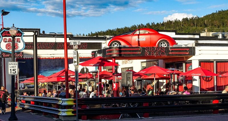 Arizona's Diners Where Hearty Classics Are Always On The Menu - Decor Hint Cruiser's Café 66