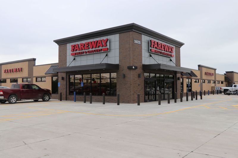 18 Iowa Grocery Stores Where Fresh Cuts And Local Sourcing Make All The Difference - Decor Hint Fareway Stores