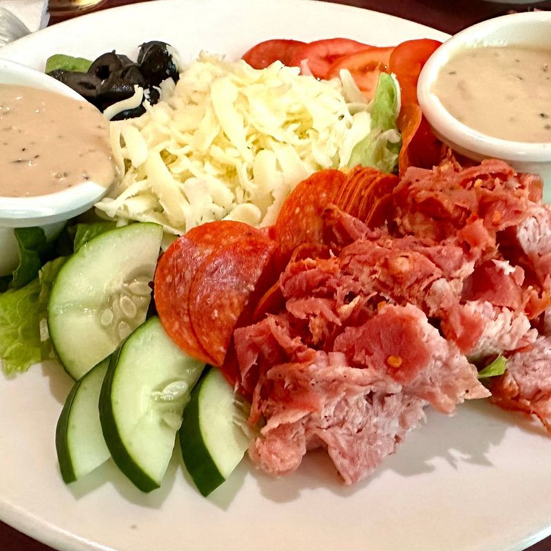 Italian Restaurants In Ohio Where The Recipes Have Been Passed Down For Generations - Decor Hint Scotti's Italian Restaurant in Cleveland