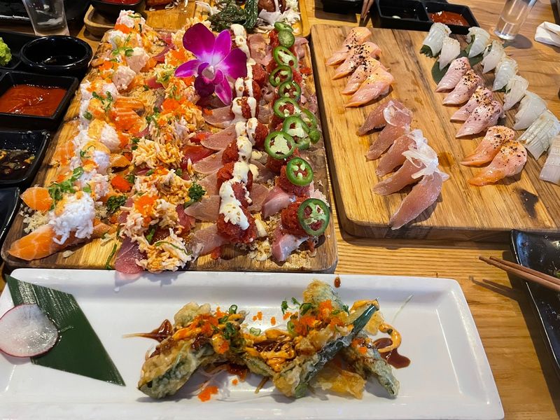 Aikan Sushi & Ramen, Artesia