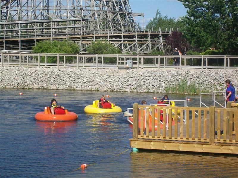 Surprising Details About The Long-Abandoned Pirate's Park In Flint - Decor Hint Bumper Boats Created Splash-Filled Chaos