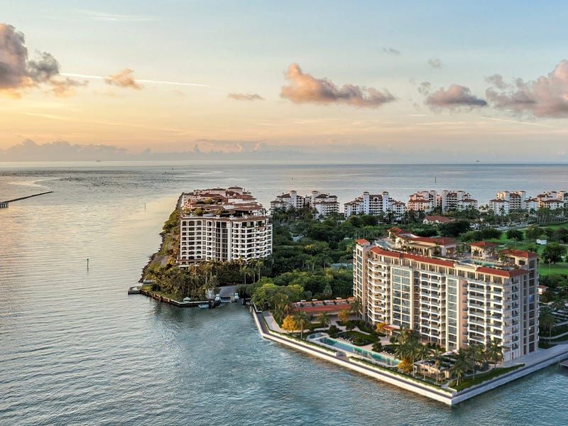 Florida Neighborhoods In 2025 That Could Claim The Title For Most Expensive Homes - Decor Hint Fisher Island