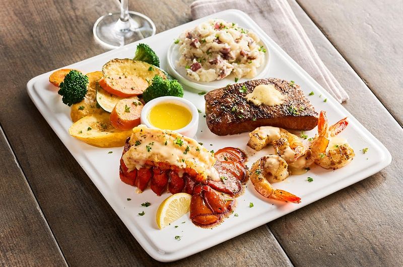 Feast On Seafood: Texas Buffets Worth Visiting - Decor Hint Kemah Boardwalk Aquarium Restaurant