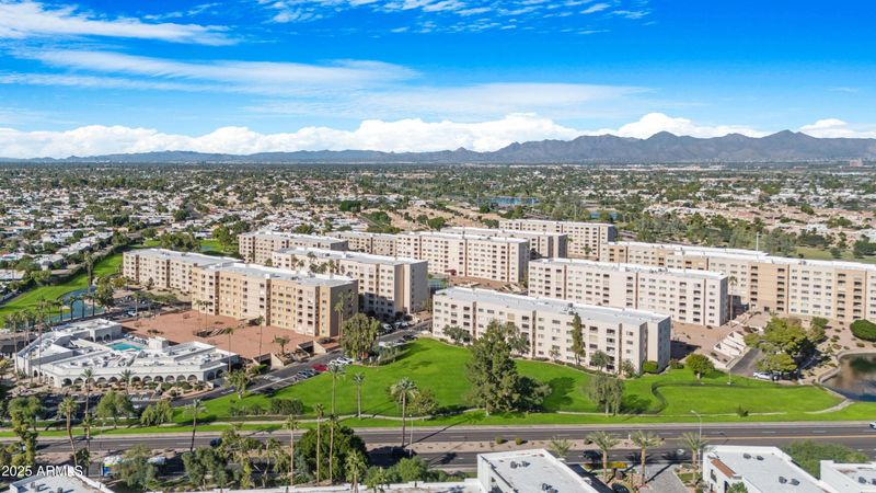 Arizona Real Estate Market Shifts As Prices Fall In Major Areas - Decor Hint Outdated Luxury Condos
