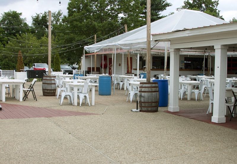 14 Kentucky Pizza Spots Locals Swear Beat The Big Chains Hands Down - Decor Hint Joe's Older Than Dirt