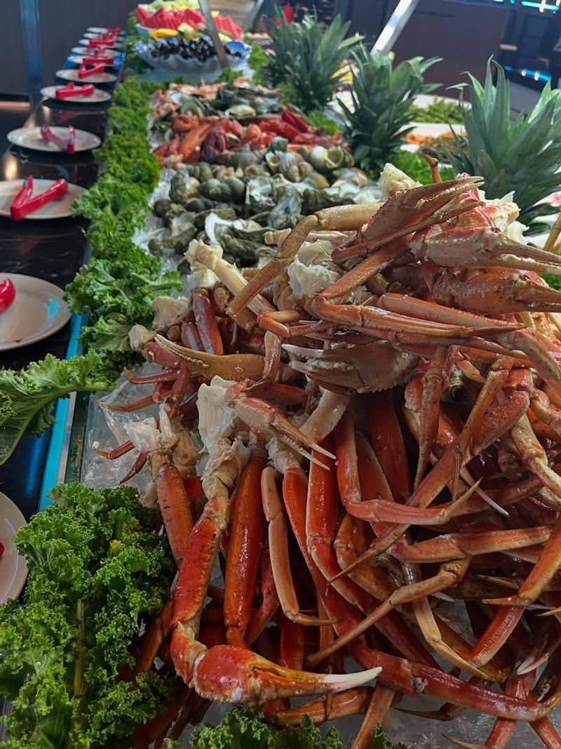 Aurora Seafood & Grill Buffet