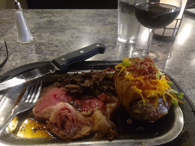Top-Rated Nebraska Restaurants With Homey Flavor - Decor Hint Misty's Prime Rib