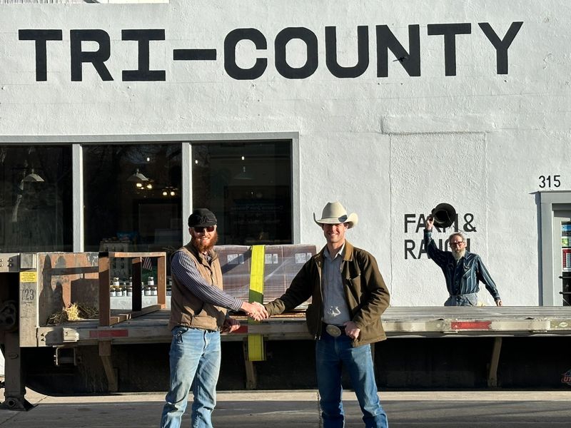 Wyoming's Cutest Small Grocery Stores Worth Visiting - Decor Hint Tri-County Mercantile – Chugwater, WY