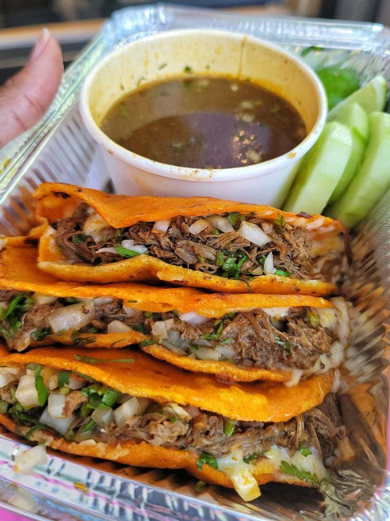 Quiet D.C. Food Spots Locals Hope Stay Undiscovered - Decor Hint Taqueria Xochi