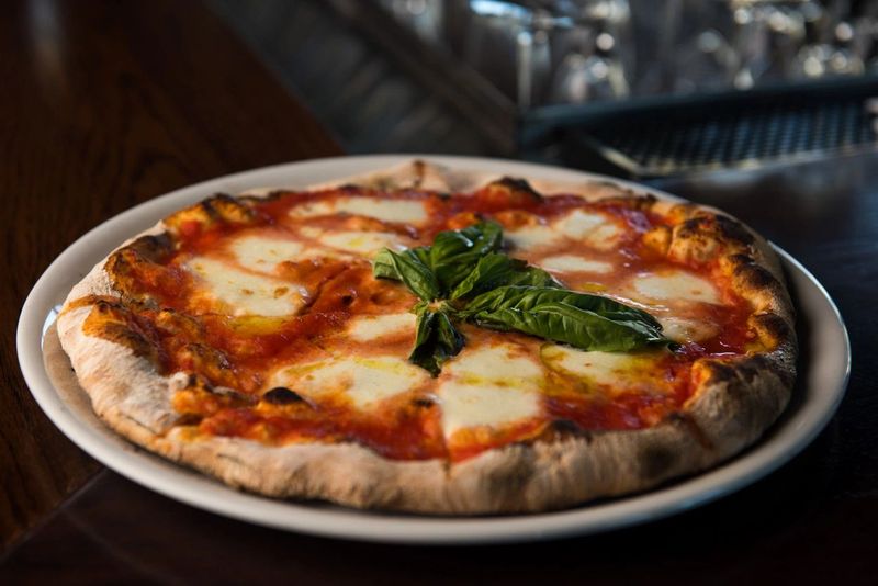 Arizona Pizza Gems Where The Dough Still Follows Old-World Methods - Decor Hint Forno 301