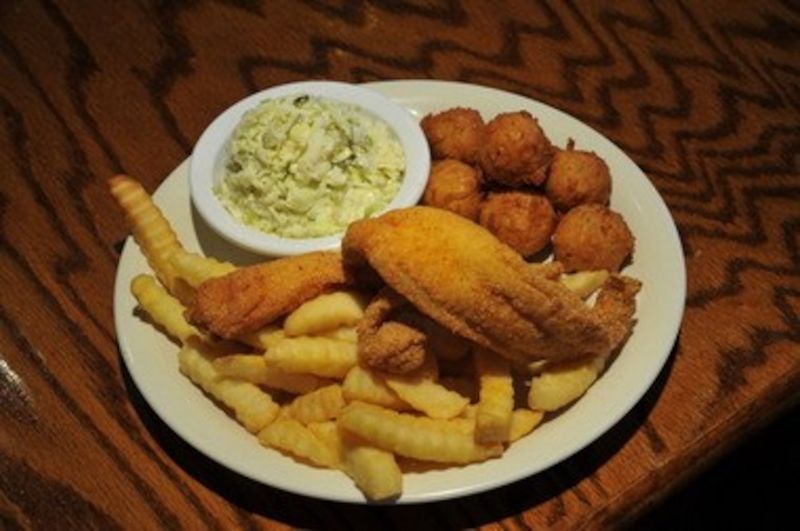 The Hidden Alabama Shack Still Serving Catfish Exactly The Way Locals Remember - Decor Hint Hush Puppies And Coleslaw Worth The Drive