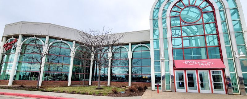 Mankato Holiday Bazaar At River Hills Mall