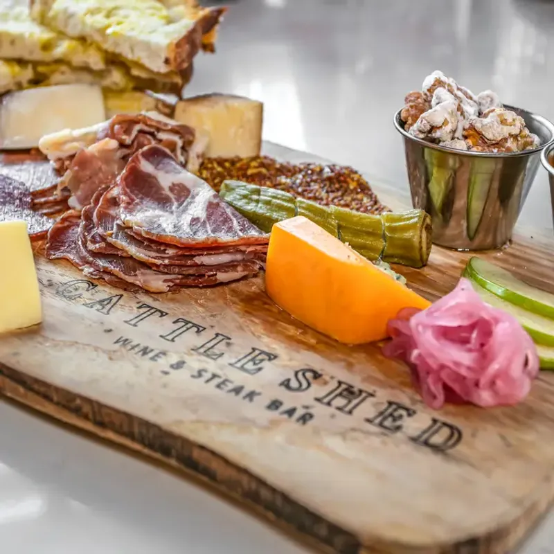 The Iconic Georgia Restaurant Serving A Filet Mignon Worth Traveling For - Decor Hint Sides That Complement Without Competing