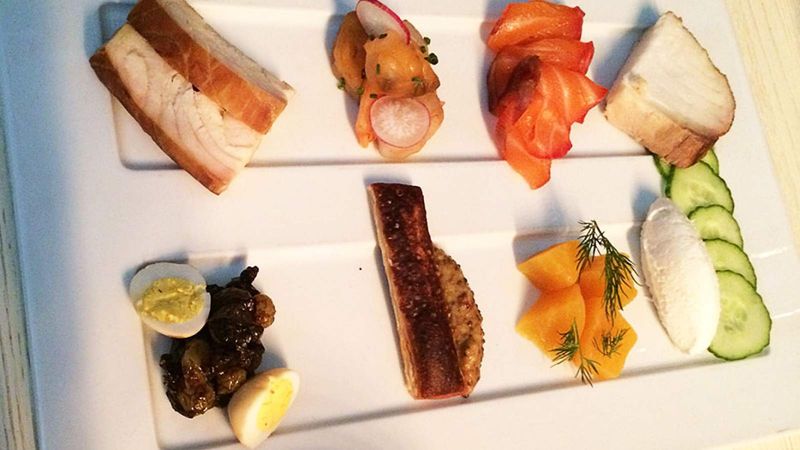 Illinois Lobster Roll Spots Delivering Coastal Flavor In The Midwest - Decor Hint GT Fish & Oyster