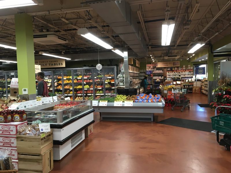 North Carolina Grocery Stores Where Meat Lovers And Friendly Service Meet - Decor Hint Weaver Street Market