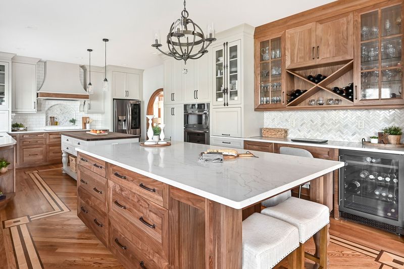 Avoid These 9 Common Mistakes In Wisconsin Kitchens, And Try These 9 Stylish Alternatives - Decor Hint Heated Wood-Look Luxury Vinyl Flooring