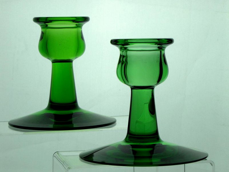 12 Georgia Depression Glass Patterns Collectors Love - Decor Hint Moongleam