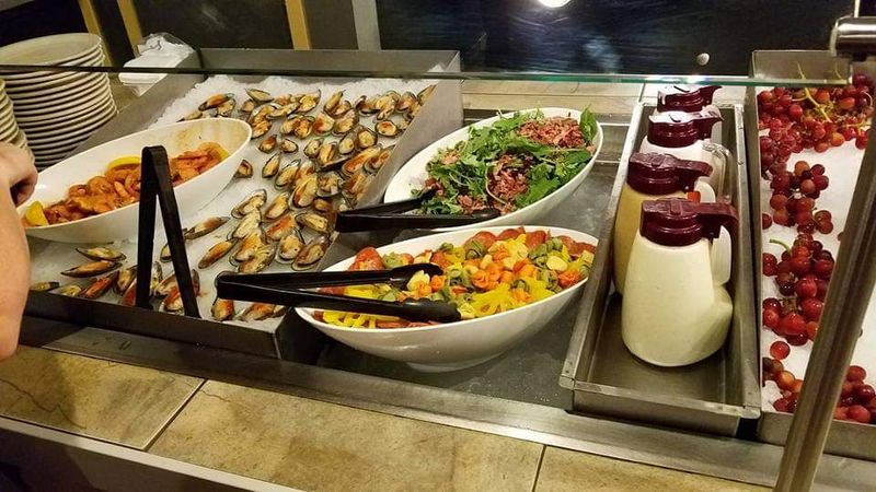 18 Weekend Seafood Buffets In Maryland That Always Stay Packed - Decor Hint Phillips Seafood Restaurant