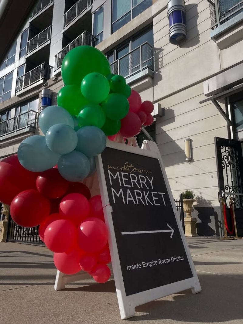 Holiday Markets In Tampa Bay Worth Visiting For Unique Gifts - Decor Hint A Merry Midtown Market