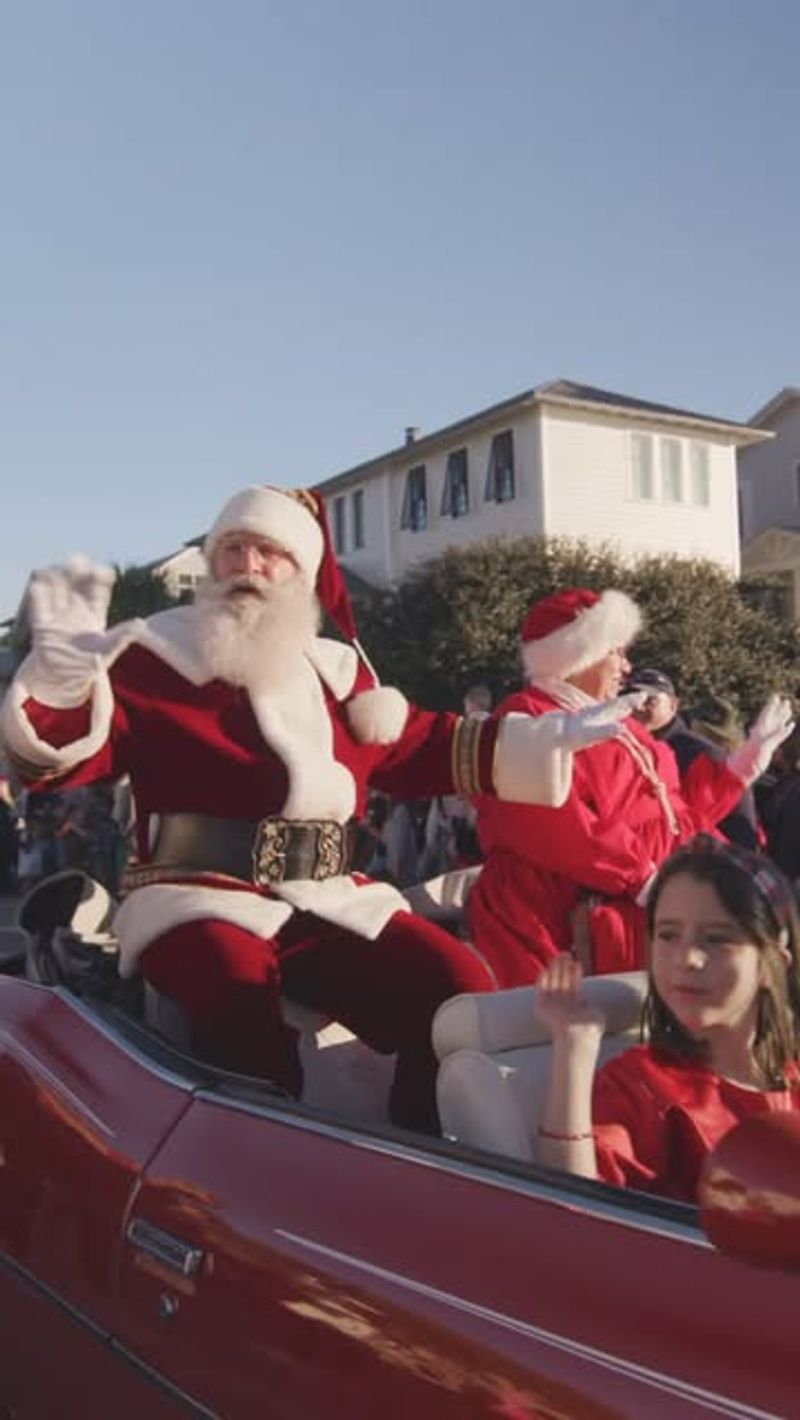 Seaside, Florida's Beaches Sparkle With Holiday Magic This Winter - Decor Hint Photos With Santa